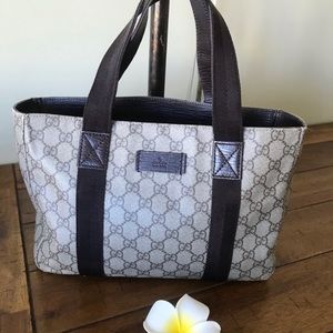 ❤️💕Authentic Gucci Bag Small 👜 tote!!!!💕